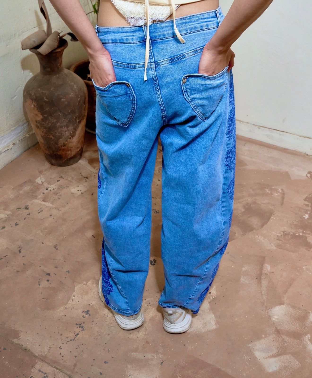 BH 600 - Lace Print Wide-Leg Denim Jeans