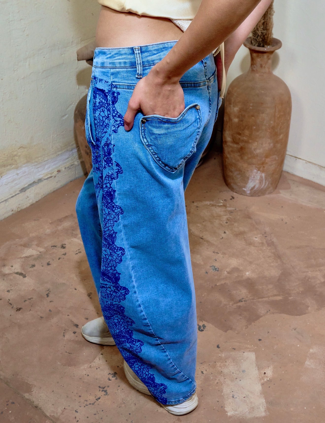 BH 600 - Lace Print Wide-Leg Denim Jeans